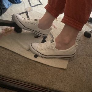 Converse Shoreline Low Top Sneakers